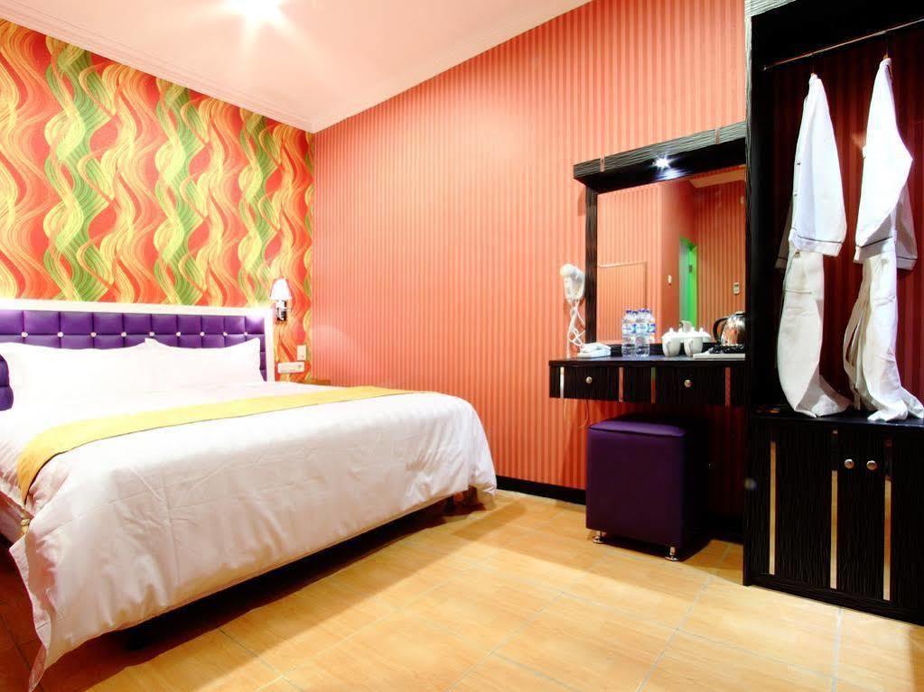 Hotel Rovi Boutique Jakarta Exterior photo